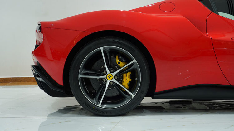 FERRARI 296 GTB COUPE 2.9TC+E V6 RWD 2023 GCC ZERO KM