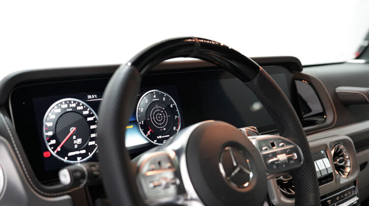 MERCEDES-BENZ G63 Dark Olive Magno Color