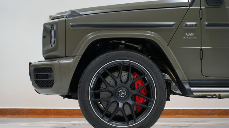 MERCEDES-BENZ G63 Dark Olive Magno Color