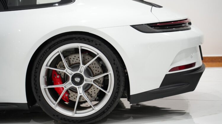 Porsche 911 GT3 Touring Package
