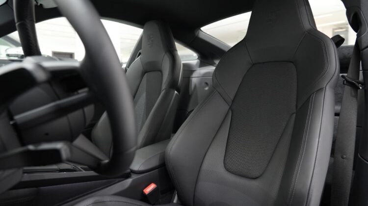 Porsche 911 GT3 Touring Package