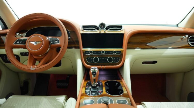 BENTLEY BENTAYGA V8 2023