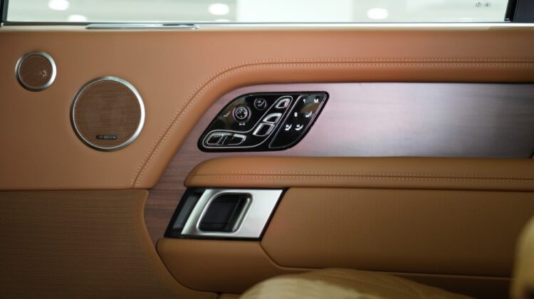 RANGE ROVER SV AUTOBIOGRAPHY LWB SV Bespoke Edition