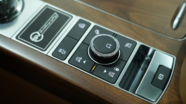 RANGE ROVER SV AUTOBIOGRAPHY LWB SV Bespoke Edition
