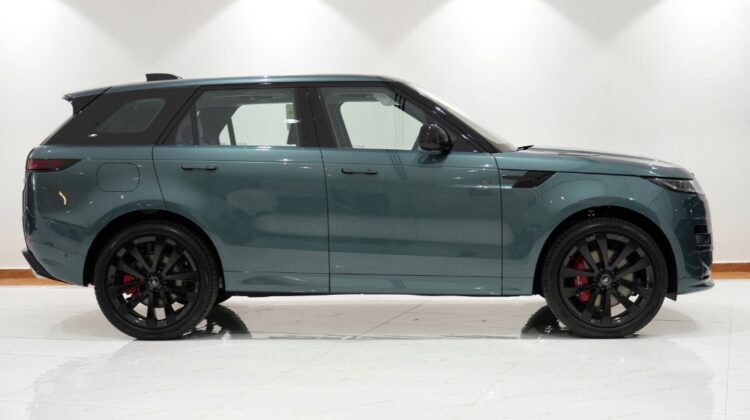 RANGE ROVER SPORT V8 FIRST EDITION GIOLA GREEN
