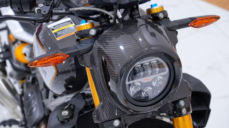 INDIAN MOTORCYCLE  FTR 1200S