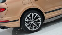 BENTLEY BENTAYGA FIRST EDITION AZURE