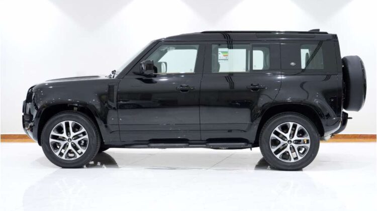 DEFENDER X-DYNAMIC SE 300PS 2.0TC I4 4WD