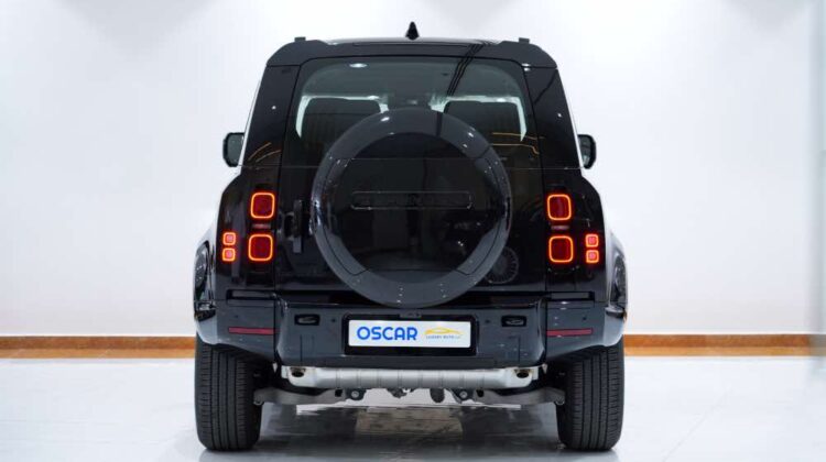 DEFENDER X-DYNAMIC SE 300PS 2.0TC I4 4WD