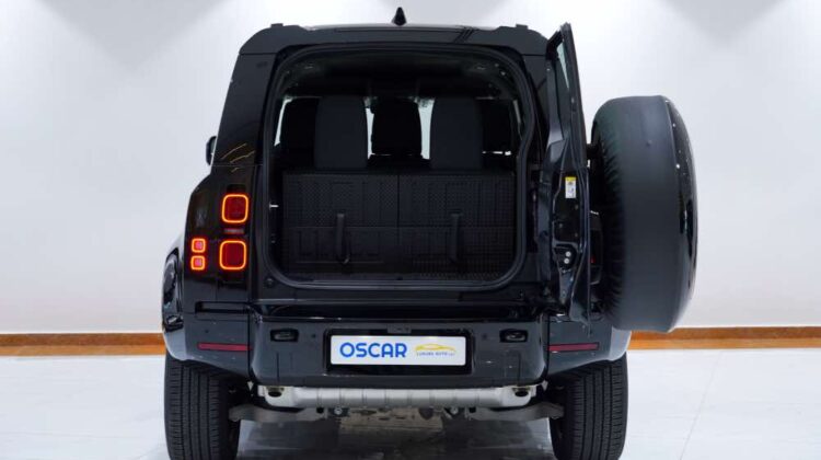 DEFENDER X-DYNAMIC SE 300PS 2.0TC I4 4WD