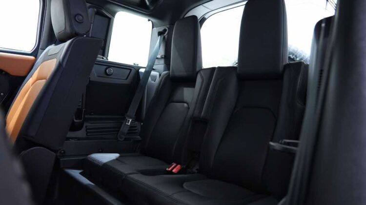 DEFENDER X-DYNAMIC SE 300PS 2.0TC I4 4WD