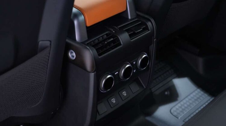 DEFENDER X-DYNAMIC SE 300PS 2.0TC I4 4WD