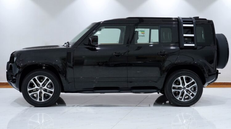 | DEFENDER X-DYNAMIC HSE 400PS AUTO || 2024 || 0 KM || GCC DEALER WARRANTY