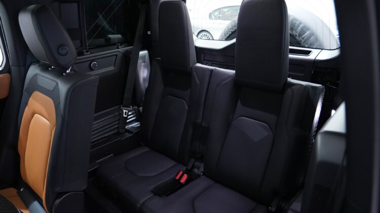 | DEFENDER X-DYNAMIC HSE 400PS AUTO || 2024 || 0 KM || GCC DEALER WARRANTY