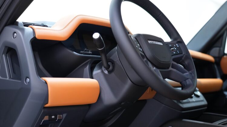 | DEFENDER X-DYNAMIC HSE 400PS AUTO || 2024 || 0 KM || GCC DEALER WARRANTY