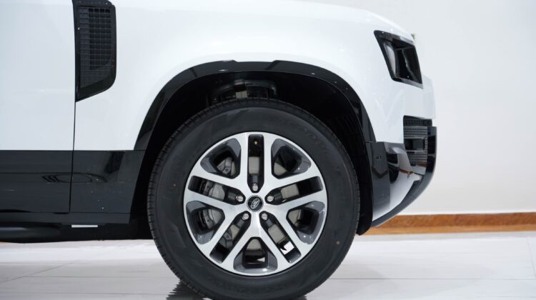 LAND ROVER DEFENDER HSE P400 X-DYNAMIC