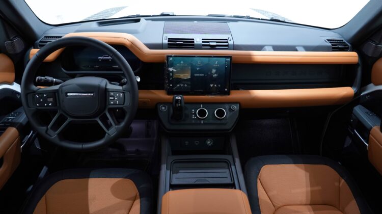 LAND ROVER DEFENDER HSE P400 X-DYNAMIC