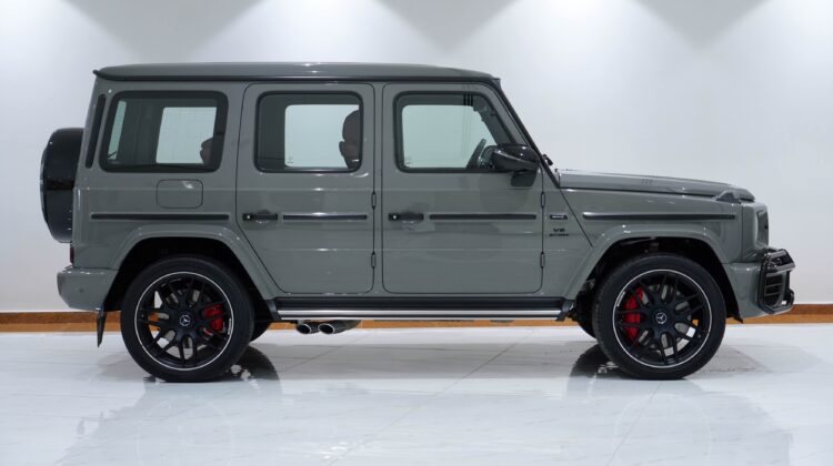 MERCEDES BENZ G-63 AMG