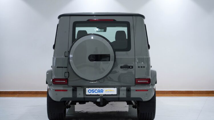 MERCEDES BENZ G-63 AMG