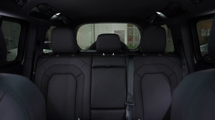 LAND ROVER DEFENDER 75th EDITION V6