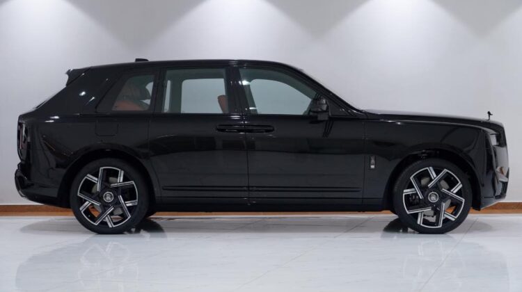2025 ROLLS – ROYCE CULLINAN BLACK BADGE