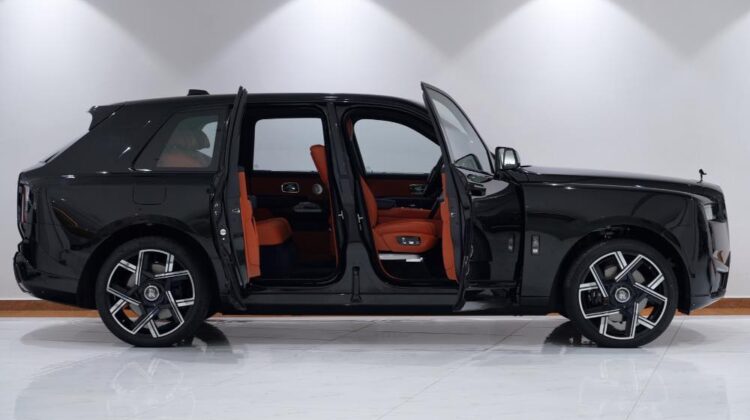 2025 ROLLS – ROYCE CULLINAN BLACK BADGE