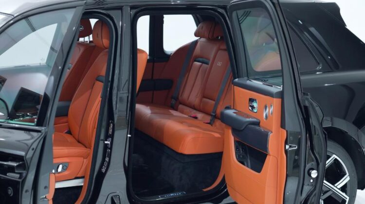2025 ROLLS – ROYCE CULLINAN BLACK BADGE