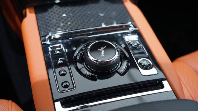 2025 ROLLS – ROYCE CULLINAN BLACK BADGE