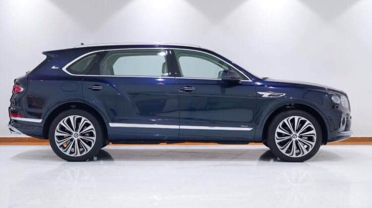 BENTLEY BENTAYGA AZURE FIRST EDITION EWB