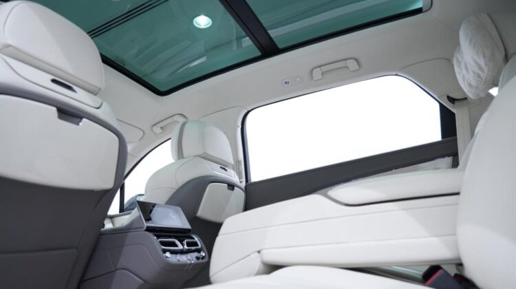 BENTLEY BENTAYGA AZURE FIRST EDITION EWB