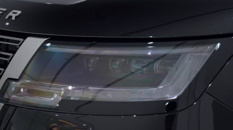 2024 RANGE ROVER 4.4 V8 P530 HSE