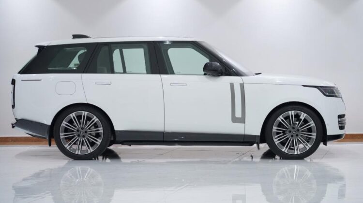 LAND ROVER RANGE ROVER HSE P530