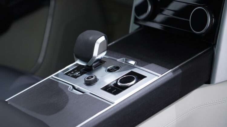 LAND ROVER RANGE ROVER HSE P530
