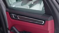 PORSCHE CAYENNE GTS