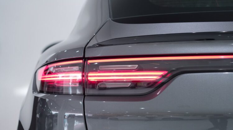 PORSCHE CAYENNE GTS