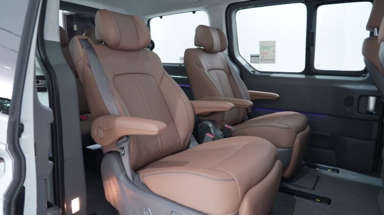 2025 HYUNDAI STARIA 3.5L 7S LUXURY