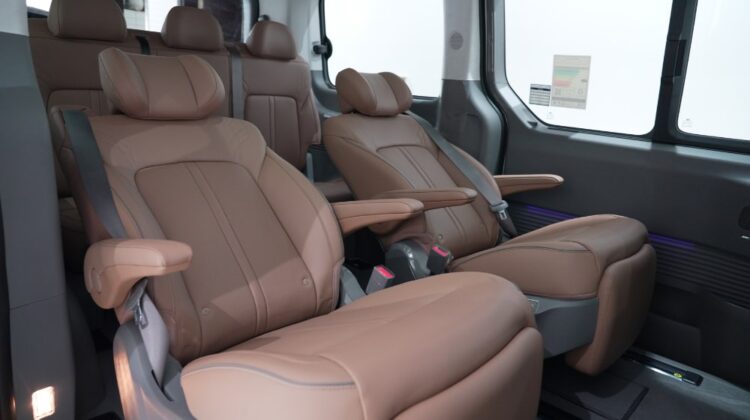 2025 HYUNDAI STARIA 3.5L 7S LUXURY