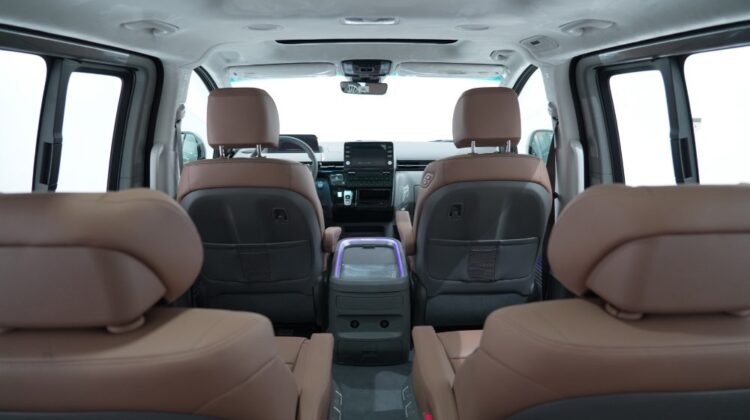 2025 HYUNDAI STARIA 3.5L 7S LUXURY