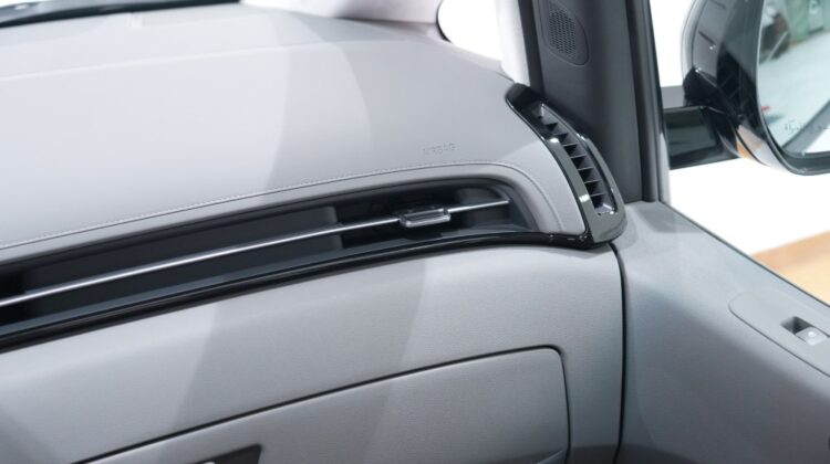 2025 HYUNDAI STARIA 3.5L 7S LUXURY