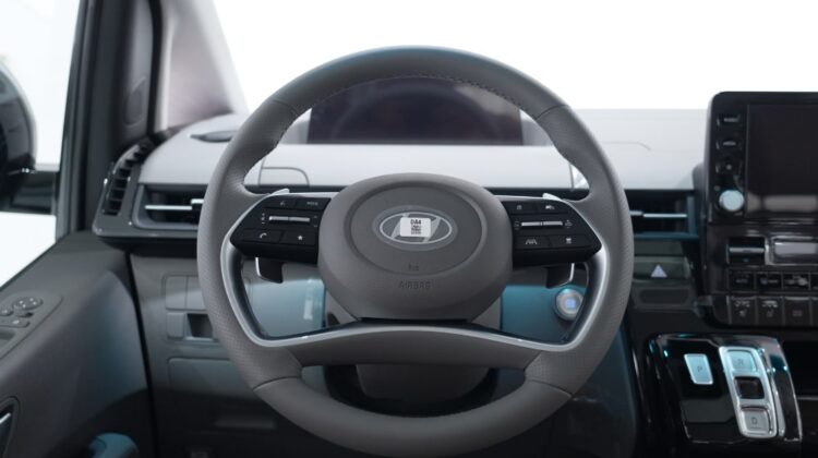 2025 HYUNDAI STARIA 3.5L 7S LUXURY