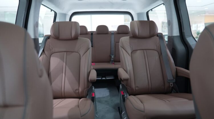 2025 HYUNDAI STARIA 3.5L 7S LUXURY
