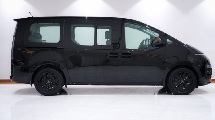 HYUNDAI STARIA 3.5L LUXURY