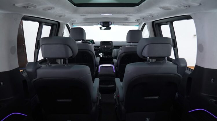 HYUNDAI STARIA 3.5L LUXURY