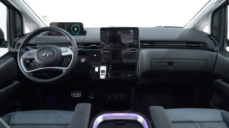 HYUNDAI STARIA 3.5L LUXURY