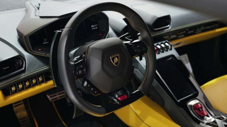 LAMBORGHINI  HURACAN EVO
