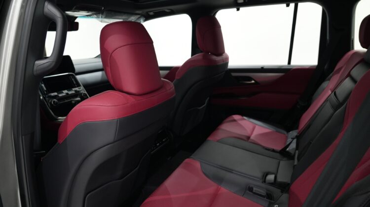 LEXUS LX600 F SPORT