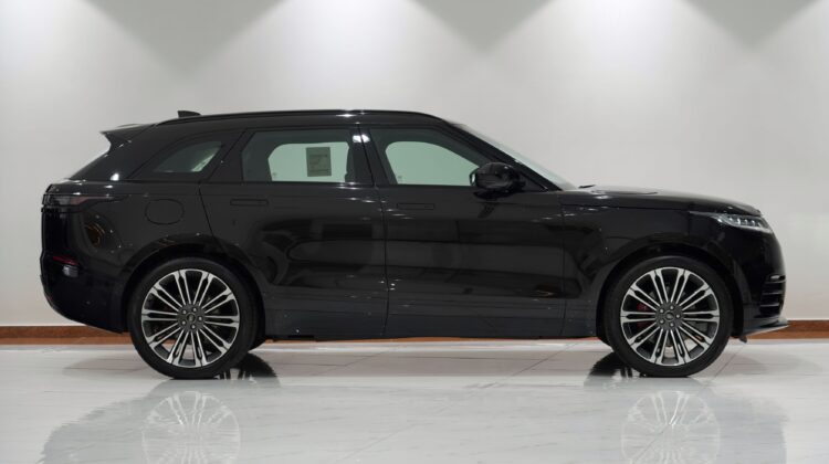 RANGE ROVER VELAR HSE DYNAMIC P – 250