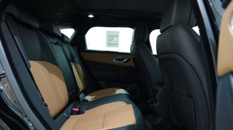 RANGE ROVER VELAR HSE DYNAMIC P – 250