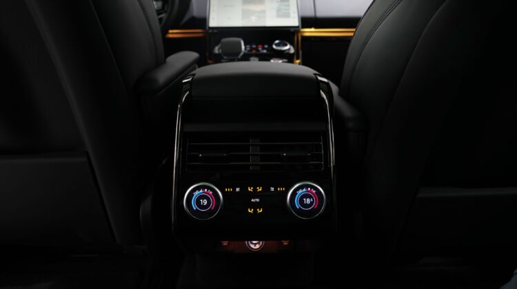 RANGE ROVER SPORT FIRST EDITION P530