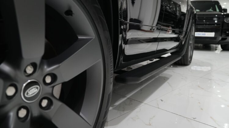LAND ROVER DEFENDER 110 V8 EDITION P525